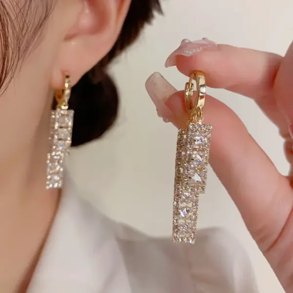 Sliver Maple Leaf Tassel Drop Earrings - Image 12