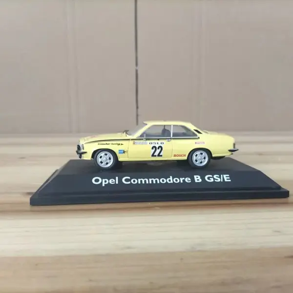 Flawed 1:43 Scale Opel Commodore B GS/E Model - Image 4