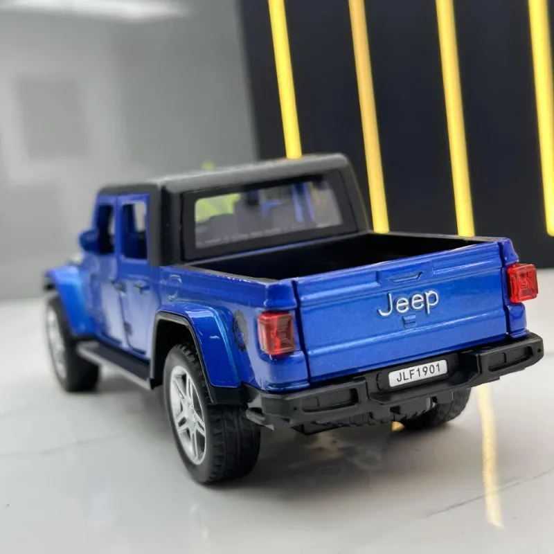 1:32 Scale Jeep Rubicon Diecast Model 2 1:32 Scale Jeep Rubicon Diecast Model - Image 2