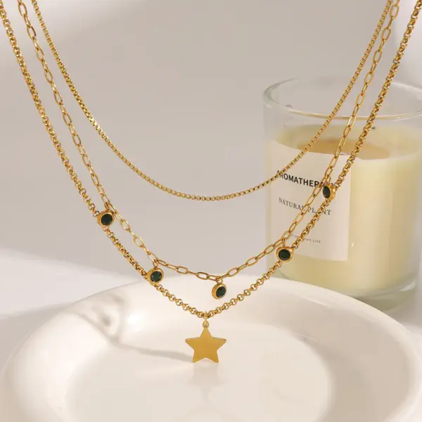 Vintage Green Star Pendant Necklace for Women - Image 3