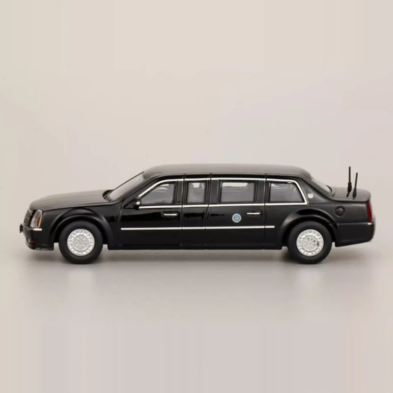 1:64 Scale Presidential Car Model Diecast Display 2 1:64 Scale Presidential Car Model Diecast Display - Image 2