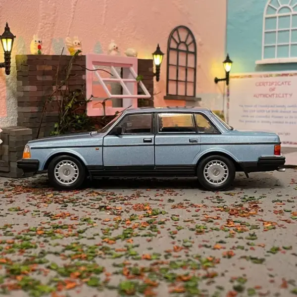 WELLY 1:24 Volvo 240 GL Diecast Model Car - Image 4