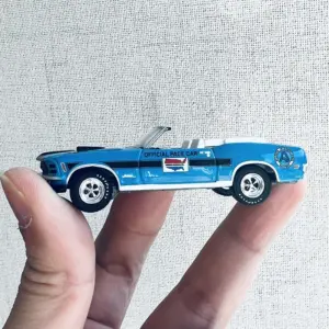 1:64 Scale 1970 Ford Mustang Diecast Model 13 S3d0beab21d5e428f97b2299feb9aea60C