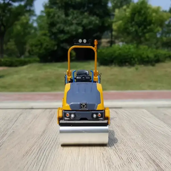 Diecast 1:25 XCMG XD120 Roller Model Collector - Image 5