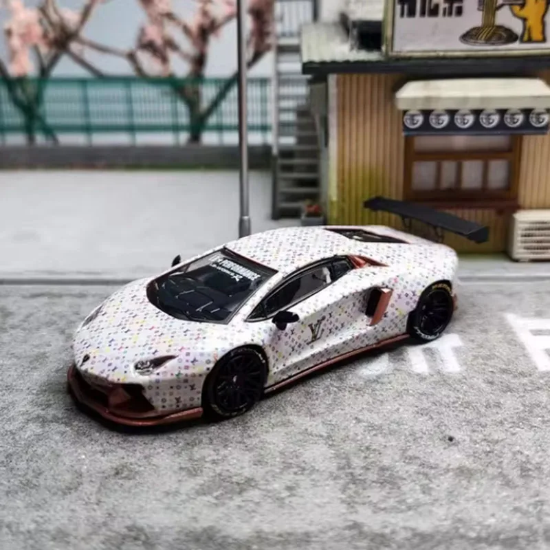 1:64 Scale Alloy Car LP700 LP610 Model 8 1:64 Scale Alloy Car LP700 LP610 Model - Image 8