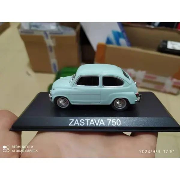 Zastava 750 Vintage Classic Car Model 1:43 - Image 5