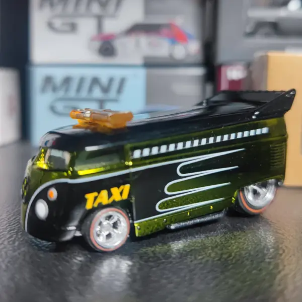 1:64 Scale Diecast Alloy Transit City Bus Model - Image 3