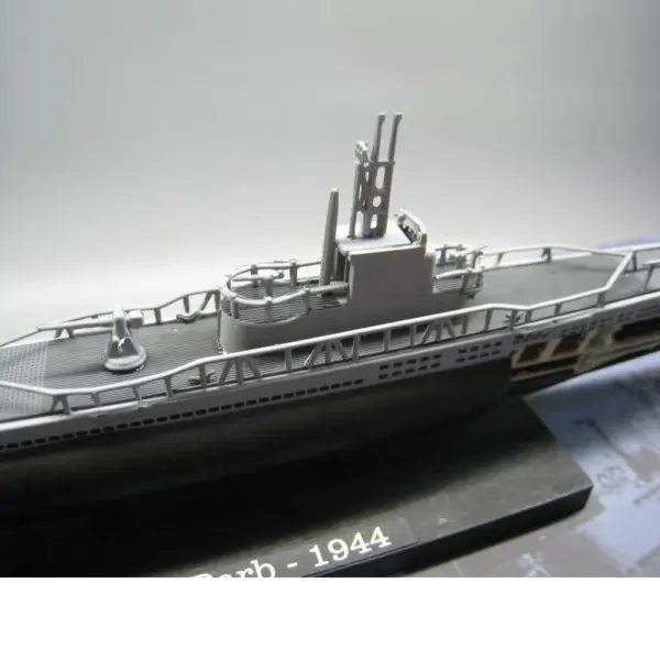 Diecast 1/350 USS BARB WWII Submarine Model - Image 3