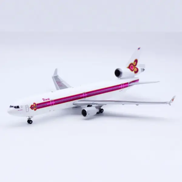 XX2945 Thai Airways MD-11 Diecast Model Jet - Image 5