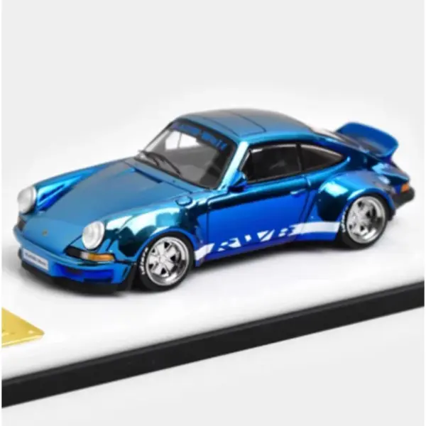 Diecast 1:64 Scale Porsche 911 Model - Image 4