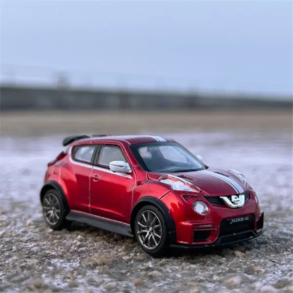 1/64 Scale Nissan JUKE R Alloy Model Car - Image 6