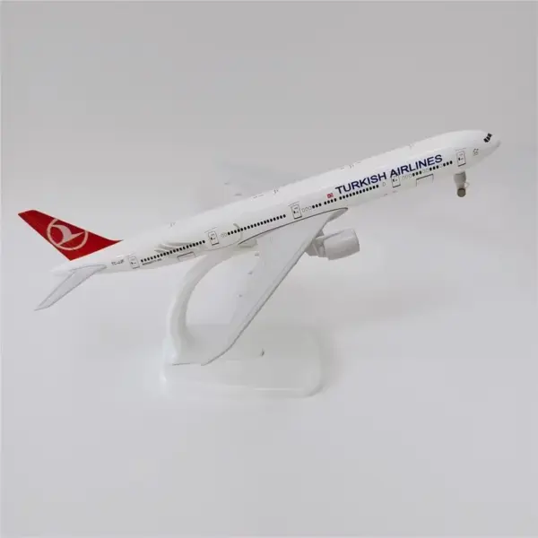 20cm Boeing 777 Air Canada Alloy Model Plane - Image 10