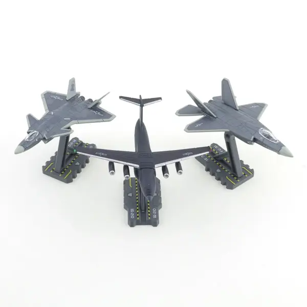 1:64 Scale Alloy White Emperor Fighter Model - Image 3