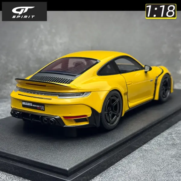 GT Spirit Porsche 911 900 R Resin Model 1:18 - Image 4