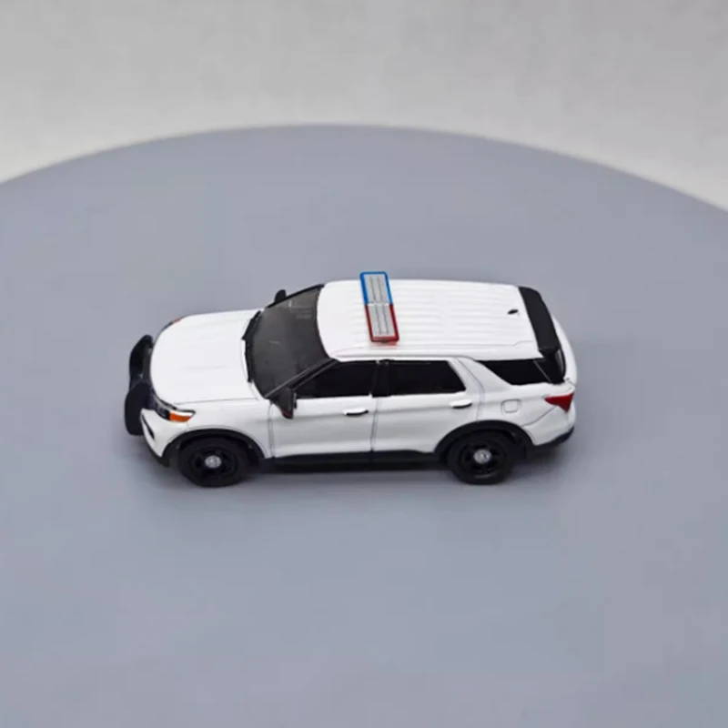 Diecast 1:64 Ford Explorer Police Model 4 Diecast 1:64 Ford Explorer Police Model - Image 4