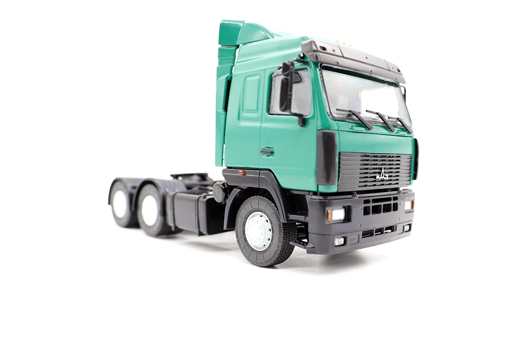MAZ 6430 Diecast Truck 1:43 Scale Model 2 MAZ 6430 Diecast Truck 1:43 Scale Model - Image 2