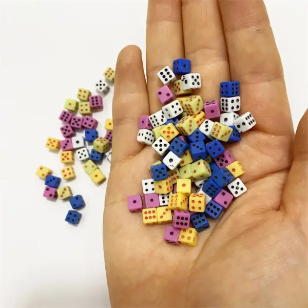 100 Mini 5mm Acrylic D6 Dice Set - Image 8