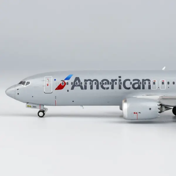 88033 Alloy Collectible American Airlines Boeing B737 MAX 8 Model - Image 5