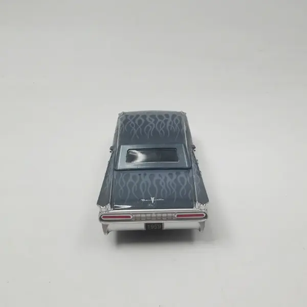 Pontiac Bonneville 1959 Die-Cast Car Model - Image 5