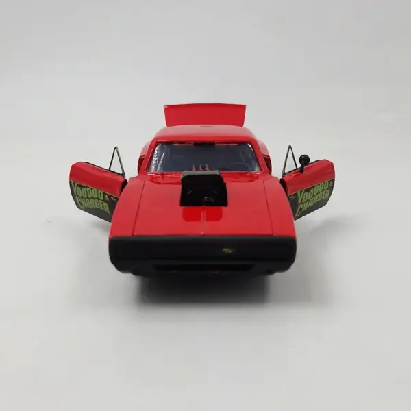 1970 Charger RT 1:24 Diecast Car Model - Image 2