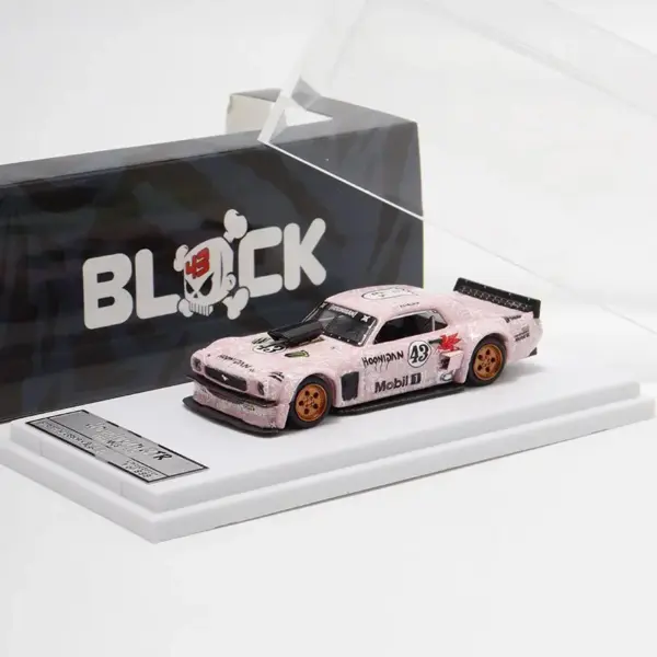 1:64 Scale Mustang Hoonicorn Model Car - Image 15
