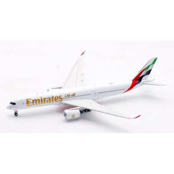 Emirates Airbus A350-900 Diecast Model 1:400 Scale - Image 5