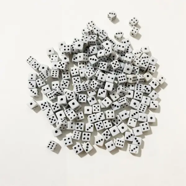 100 Mini 5mm Acrylic D6 Dice Set - Image 4