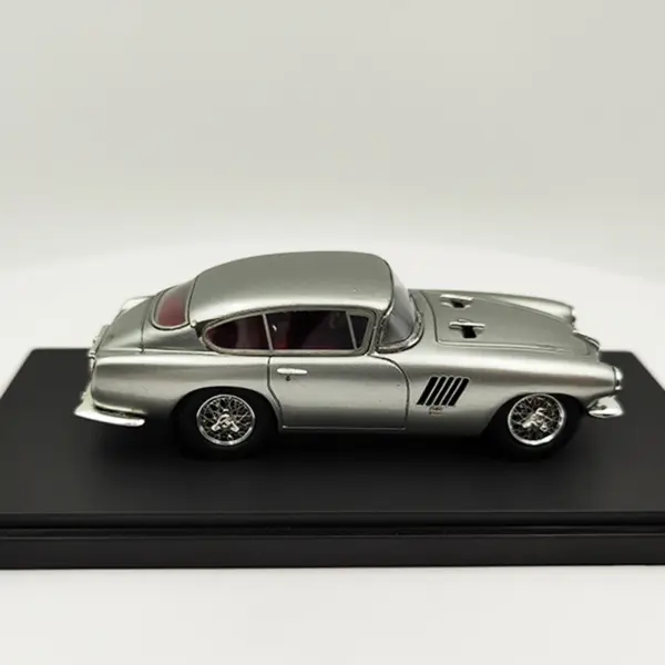 Pegaso Z-103 Berlinetta Diecast Model 1:43 Scale - Image 3