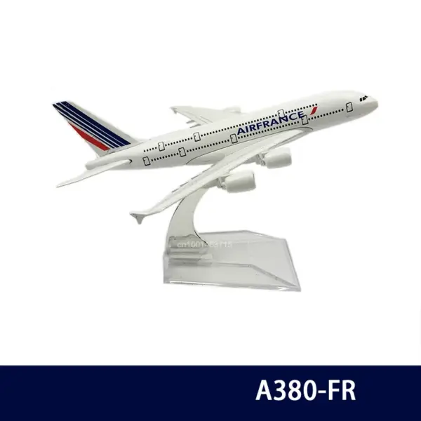 Diecast Airbus A320 Airplane Model 15CM - Image 25