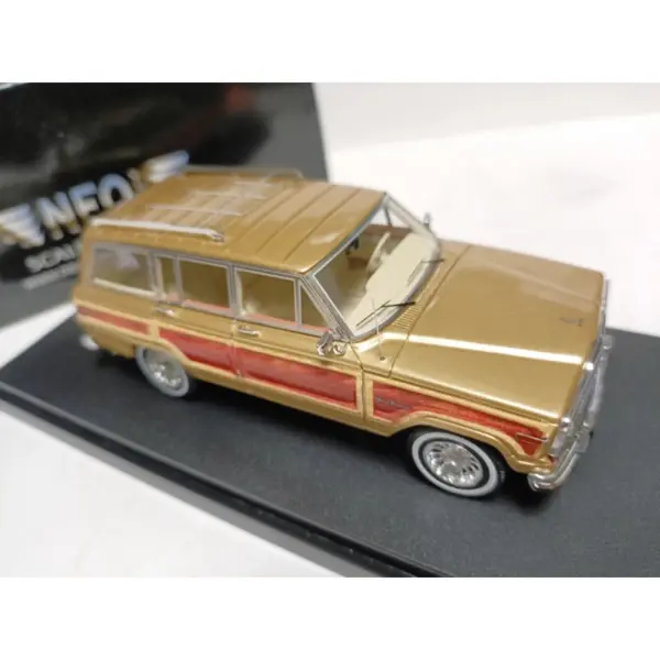 1/43 Scale Grand Wagoneer SUV Resin Model Car - Image 4