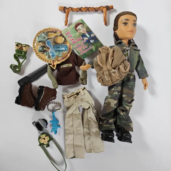 Bratz Boy Eitan Wildlife Safari Doll - Image 16