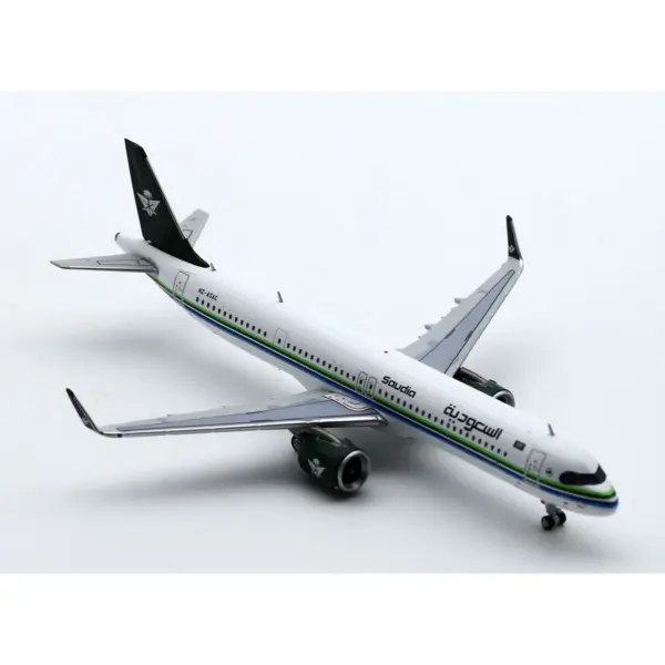 XX40188 Saudi Arabian Airlines Airbus A321 Diecast Model - Image 4