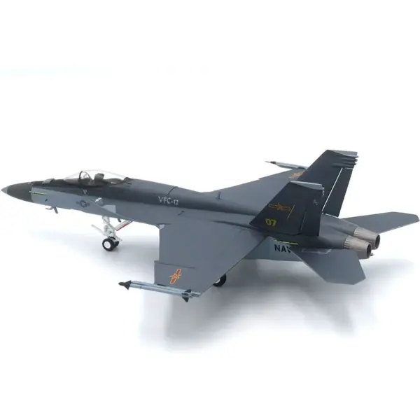 Albatros 1:72 F-18E Fighter Jet Model - Image 2