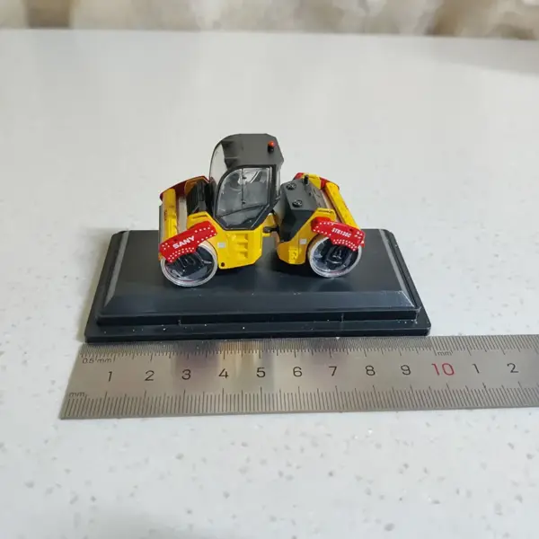 SANY Tandem Compactor Diecast Model 1:87 Scale - Image 3