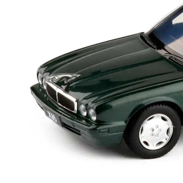 Jaguar XJ6 1:36 Alloy Diecast Car Model - Image 2