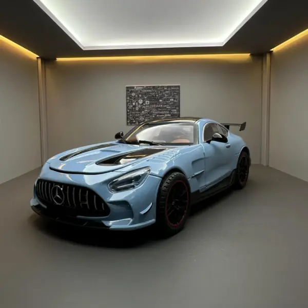 1:18 Mercedes Benz GTR Alloy Car Model - Image 6