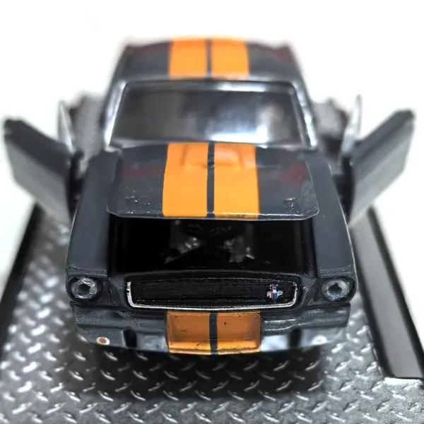1:64 Diecast Alloy 1966 Ford Mustang Model - Image 4