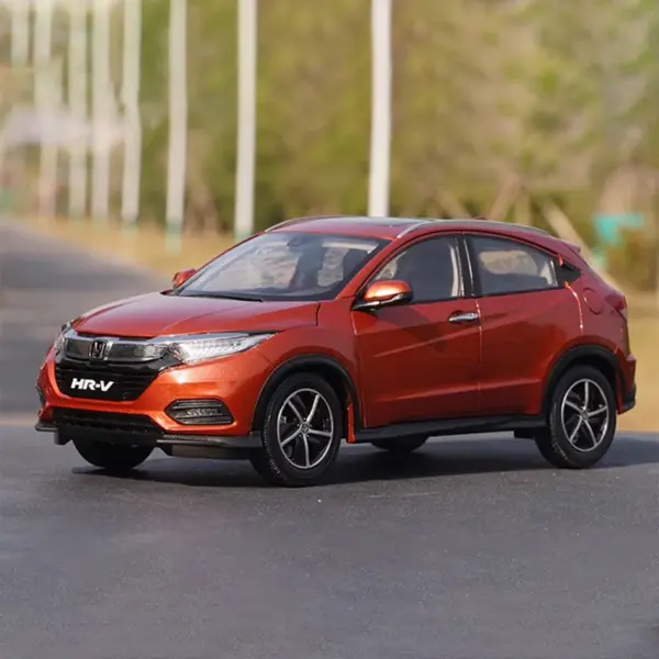 Diecast 1:18 Scale Honda HR-V Model Car - Image 2