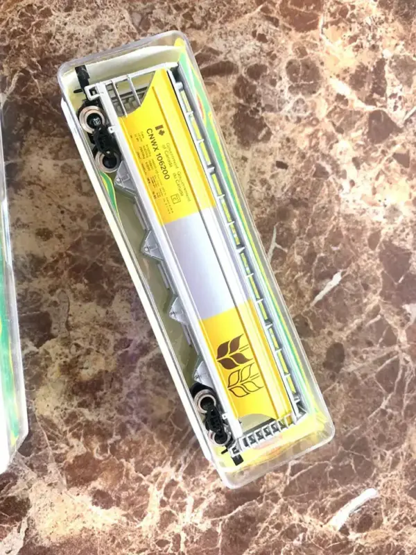N Scale 1/160 Yellow Wheat Train Carriage Model - Image 6