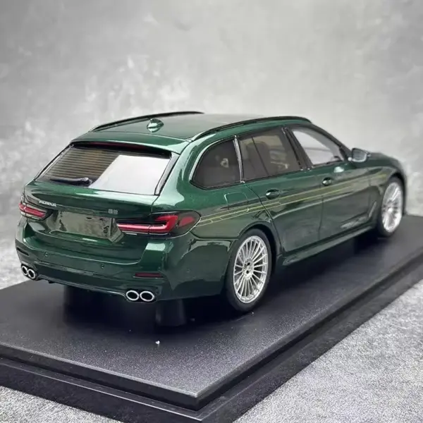 GT Spirit 1:18 ALPINA B5 2023 Resin Model - Image 4