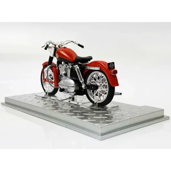 Diecast 1:24 Scale 1957 XL Sportster Model - Image 3