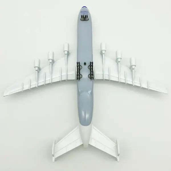 Antonov AN225 Diecast Metal Model Plane 1:200 - Image 5