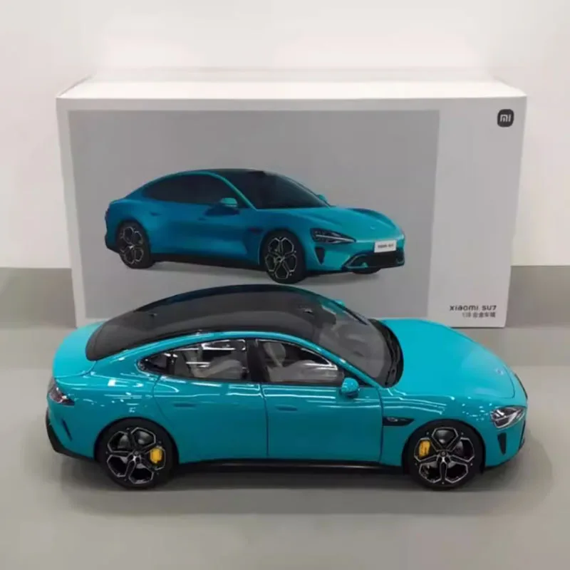 1:18 Scale SU7 Alloy Car Model Ornament 6 1:18 Scale SU7 Alloy Car Model Ornament - Image 6