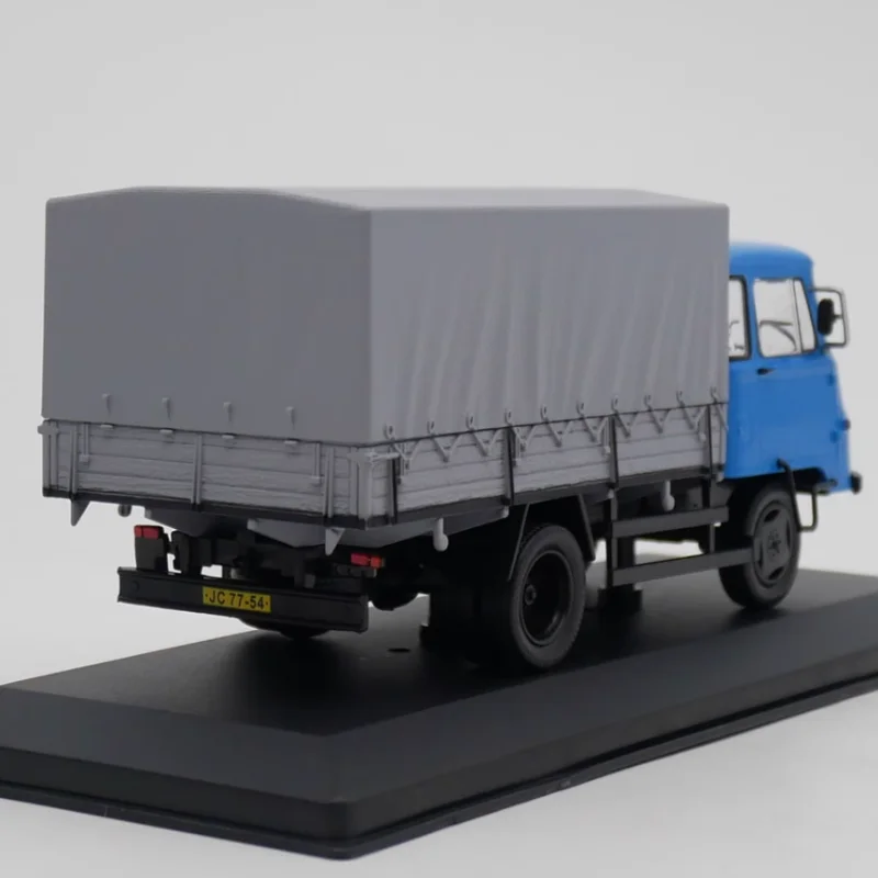 1:43 Scale Robur LD 3001 Diecast Model Car 3 1:43 Scale Robur LD 3001 Diecast Model Car - Image 3