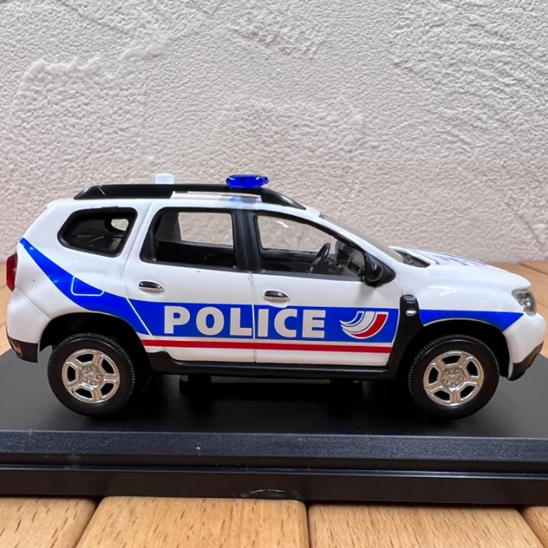 Diecast 1:43 Dacia Duster Police Model 5 Diecast 1:43 Dacia Duster Police Model - Image 5