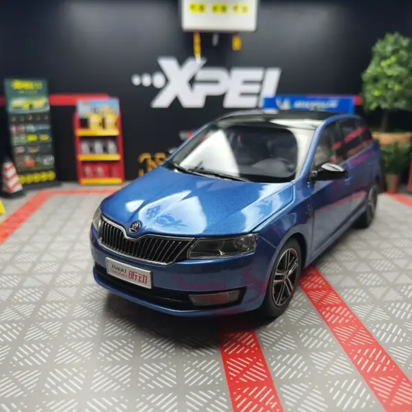 Flawed 1/18 Skoda Rapid Spaceback Diecast Model - Image 9