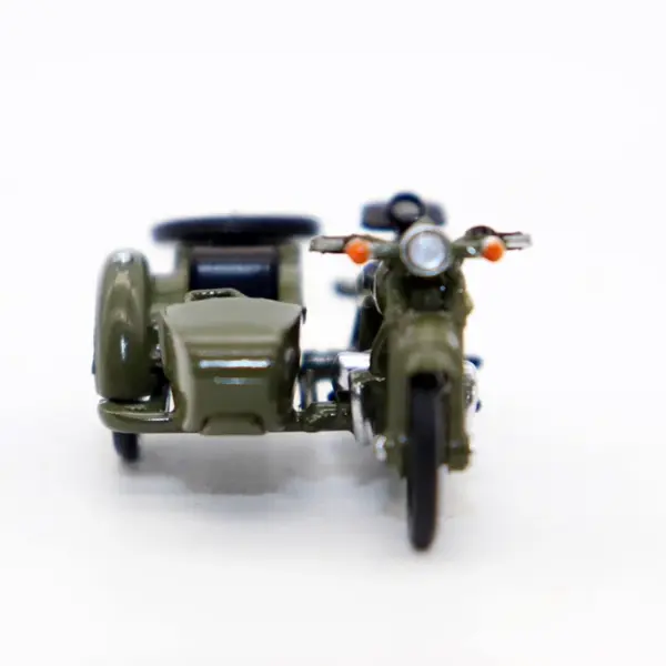 1/64 Scale Three-Wheeled Motorcycle Model - Image 5
