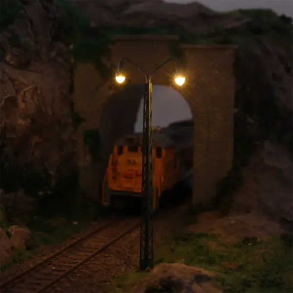 Evemodel 3pcs HO TT Scale Lattice Mast Lamp - Image 3
