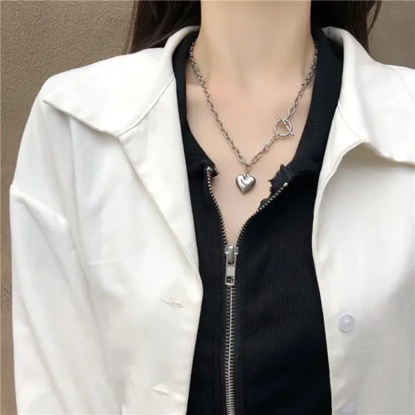 Vintage Heart Pendant Necklace for Women - Image 7