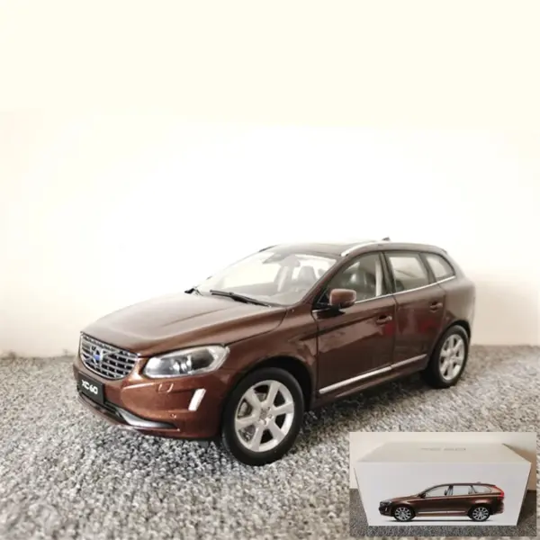 1:18 Scale Volvo XC60 Diecast Car Model - Image 9